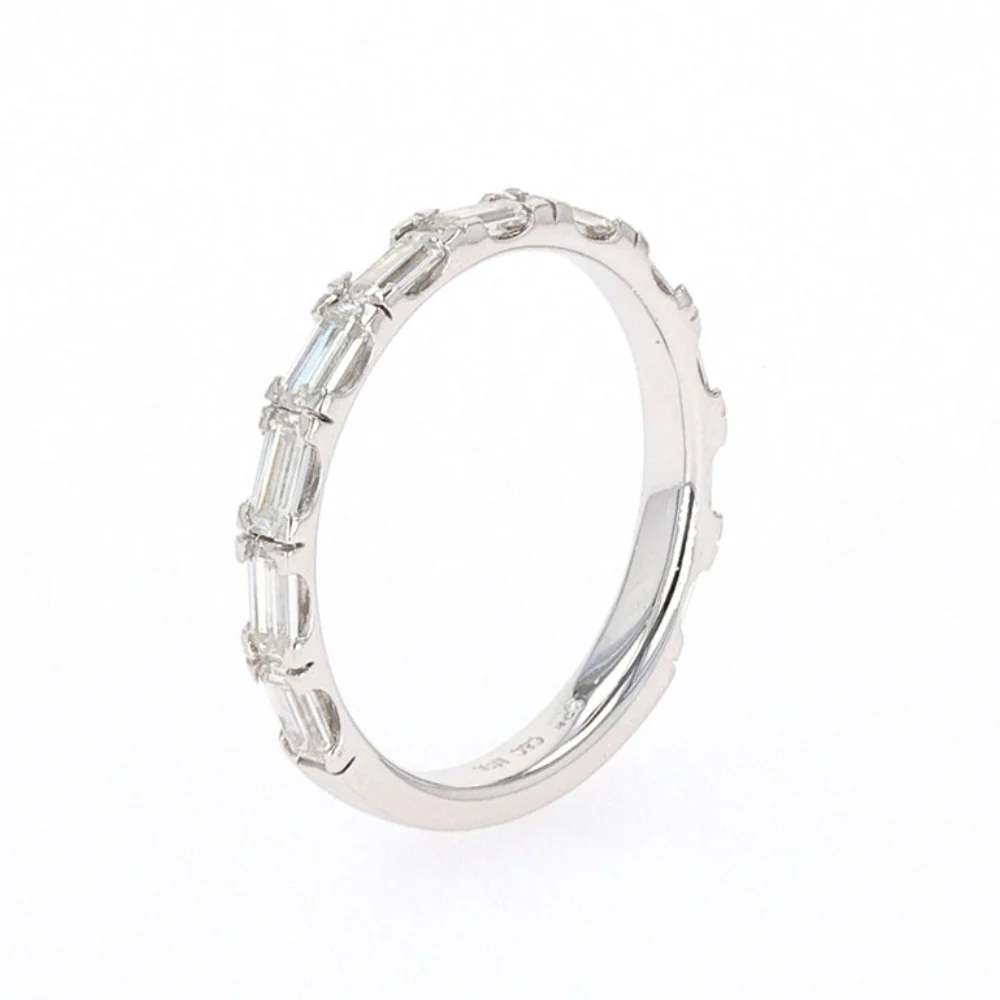 1.10 CTW DEW Emerald Moissanite Shared Prong Band in Sterling Silver - Image 3