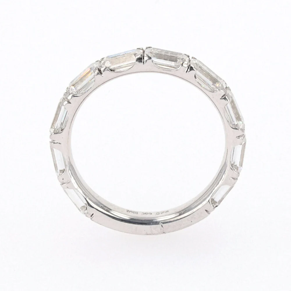 2.70 CTW DEW Emerald Moissanite Shared Prong Band in Sterling Silver - Image 4
