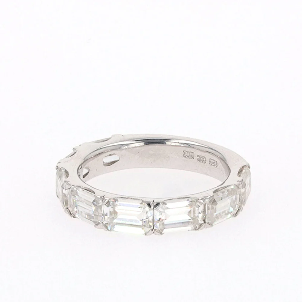 4.64 CTW DEW Emerald Moissanite Shared-Prong Band in Sterling Silver
